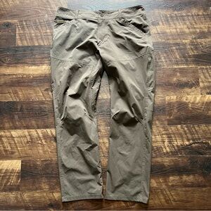 Kuhl 5166 Silencr outdoor hiking Gorp brown athletic pants 36x30 actual 35x29